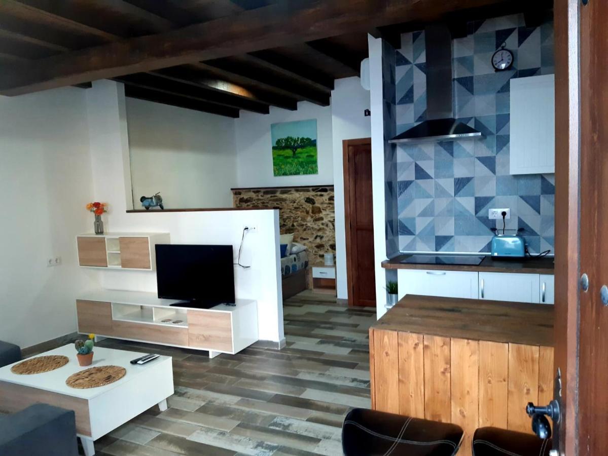 Apartamentos Callampa Torrejon el Rubio Exterior photo